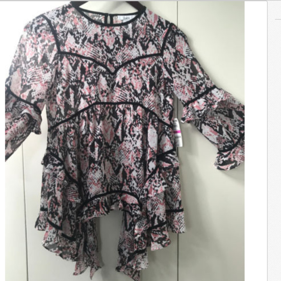 BAR-III-Ruffled-Asymmetrical top Blouse - Picture 4 of 6